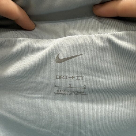 Nike Dri-FIT Shorts Womens Large Running Athletic Drawstring Liner Pocket Gym - Picture 8 of 10